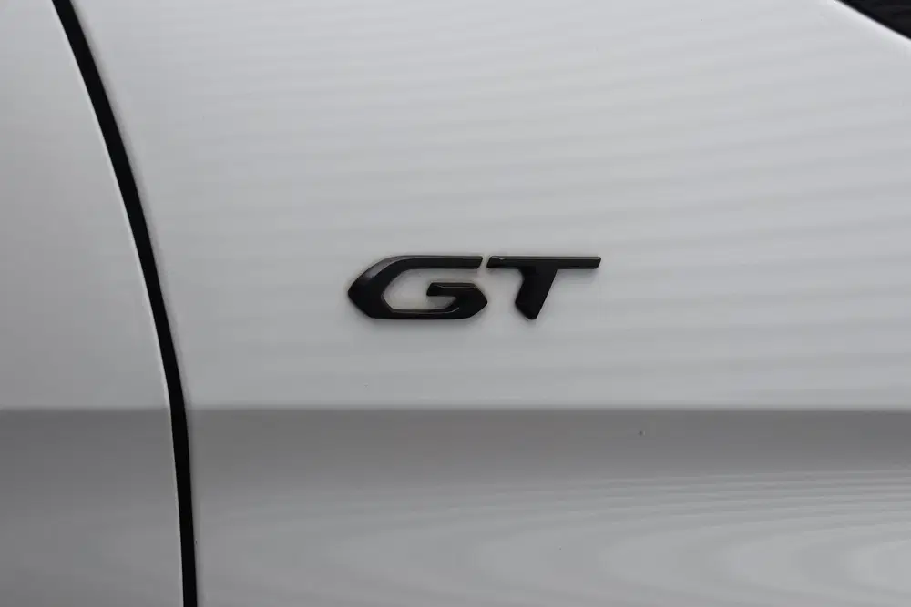 Peugeot 3008 1.2 PURETECH 130PK GT PACK AUTOMAAT uit 2023, foto 14