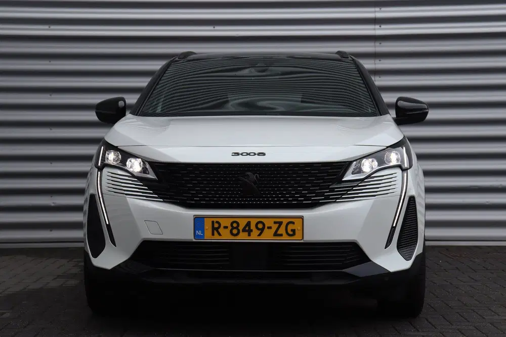 Peugeot 3008 1.2 PURETECH 130PK GT PACK AUTOMAAT uit 2023, foto 5