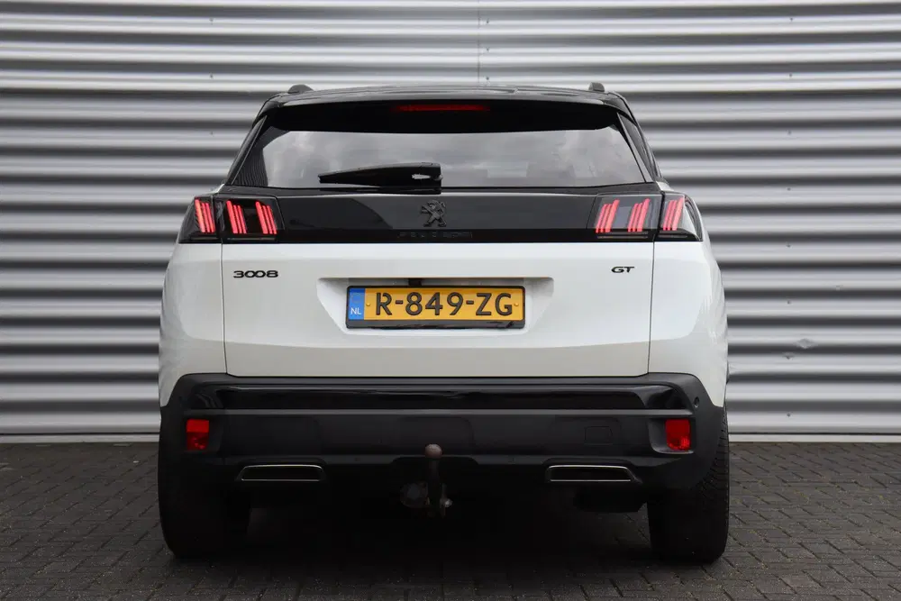 Peugeot 3008 1.2 PURETECH 130PK GT PACK AUTOMAAT uit 2023, foto 8