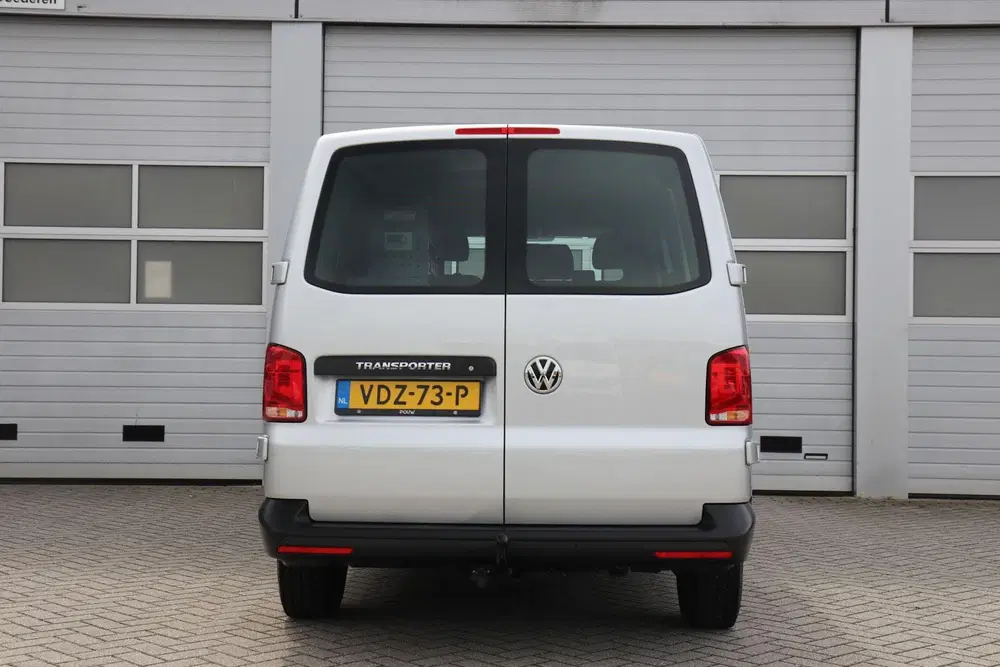 Volkswagen Transporter 2.0 TDI 150pk DSG L1H1 28 uit 2020, foto 9