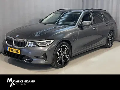 BMW 3-serie 330e xDrive Business Edition Plus 18" uit 2022
