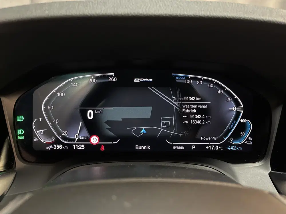 BMW 3-serie 330e xDrive Business Edition Plus 18" uit 2022, foto 6