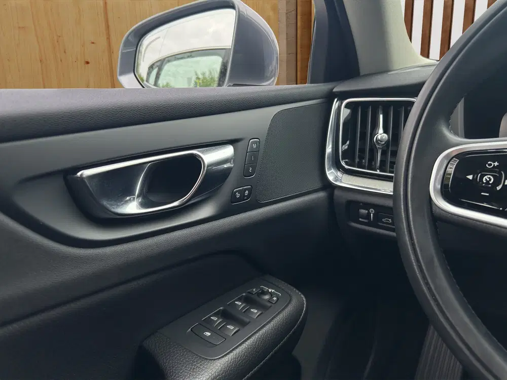 Volvo S60 2.0 Recharge T6 AWD Inscription uit 2021, foto 13