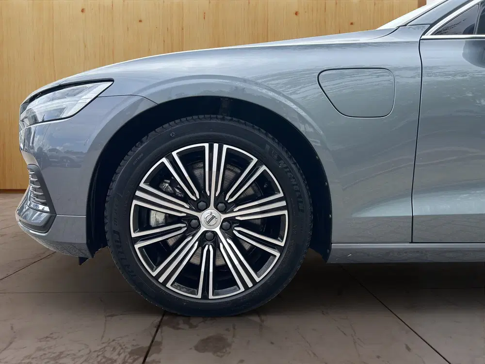 Volvo S60 2.0 Recharge T6 AWD Inscription uit 2021, foto 14