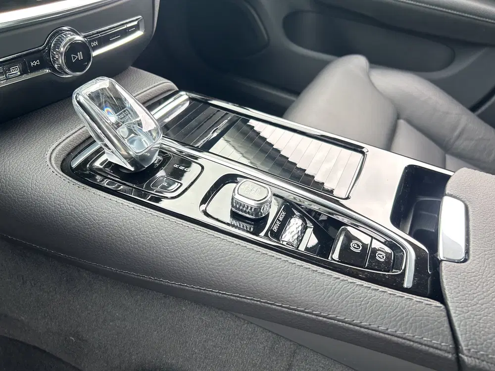 Volvo S60 2.0 Recharge T6 AWD Inscription uit 2021, foto 15