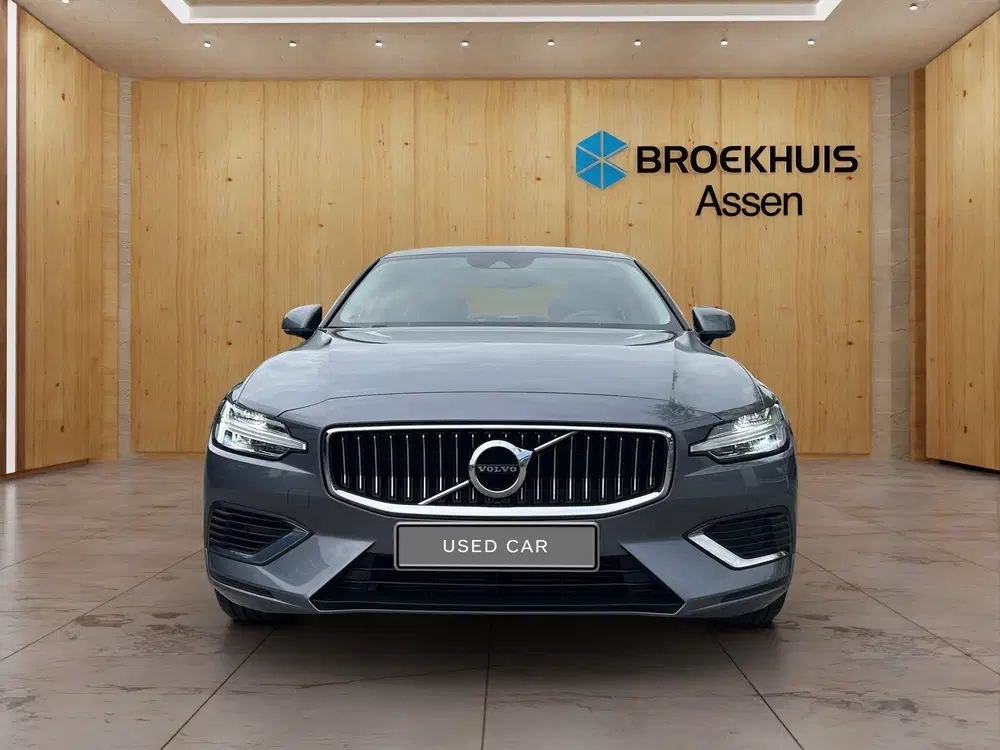 Volvo S60 2.0 Recharge T6 AWD Inscription uit 2021, foto 2