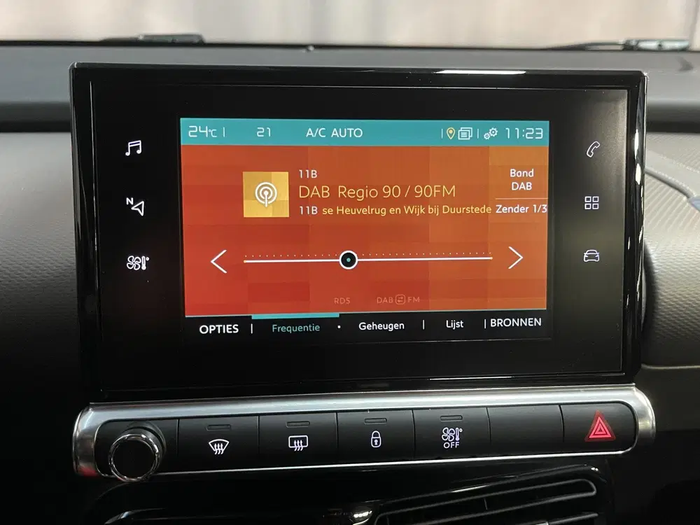 Citroën C4 Cactus Citroen C4 Cactus 1.2 PureTech Feel 16" uit 2019, foto 15
