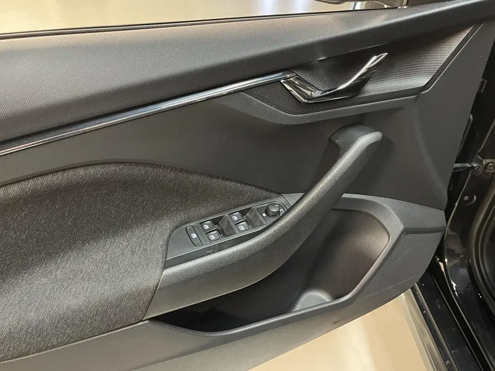 Skoda Kamiq 1.0 TSI Business Edition 16" uit 2023, foto 11