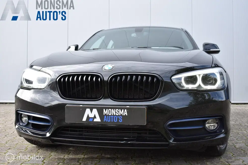 BMW 1-serie 118i Sport Line Clima Cruise Navi 17'' LMV uit 2019, foto 2