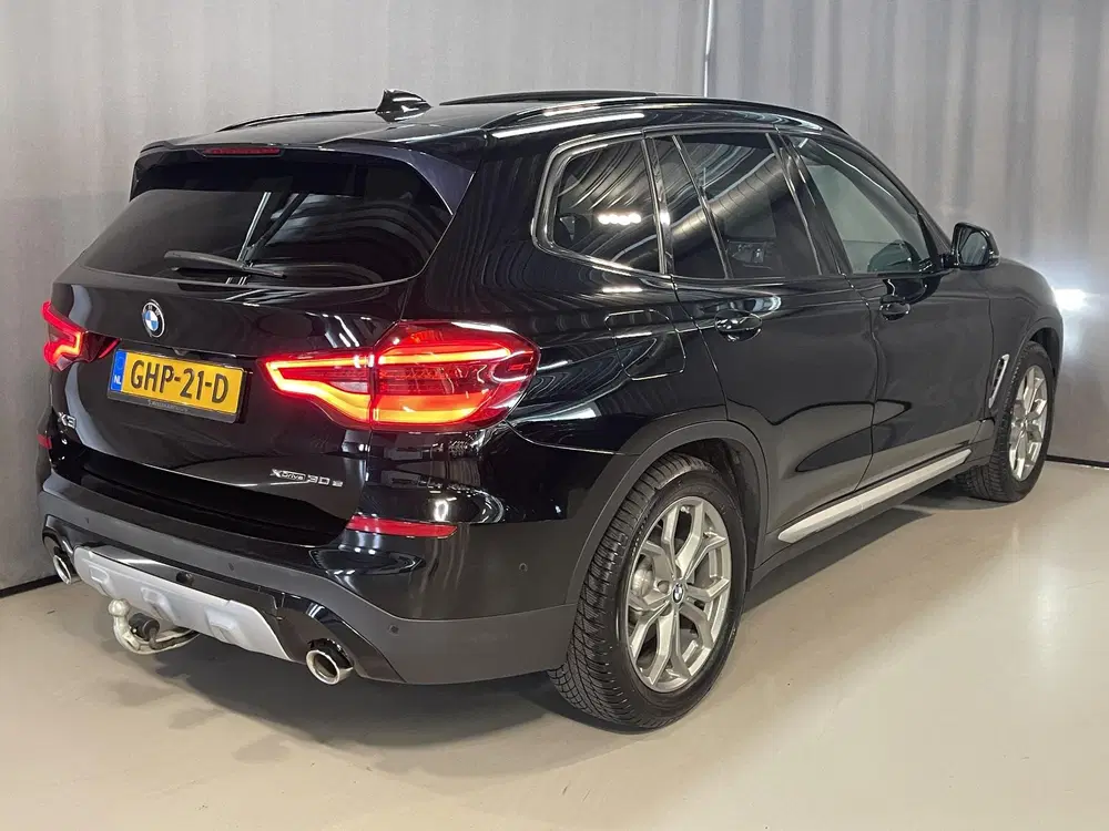 BMW X3 xDrive30e High Executive X Line 19" uit 2021, foto 2