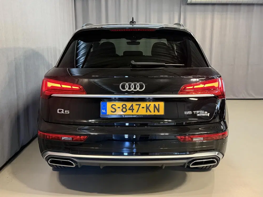 Audi Q5 55 TFSI e S edition Competition 19" uit 2022, foto 8