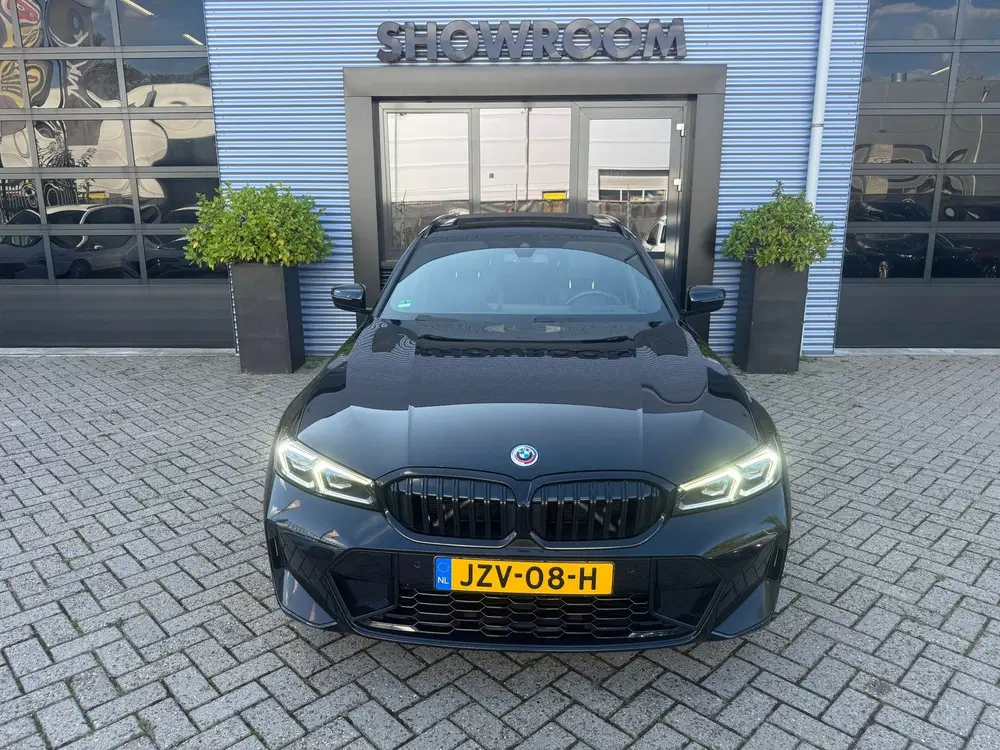 BMW 3-serie 318i M-Pakket uit 2023, foto 15