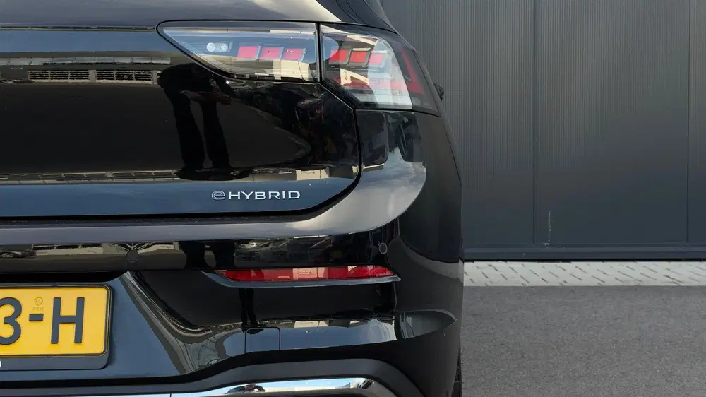 Volkswagen Golf 1.5 eHybrid Style Edition uit 2025, foto 14