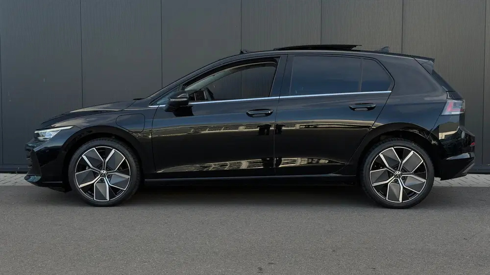 Volkswagen Golf 1.5 eHybrid Style Edition uit 2025, foto 4