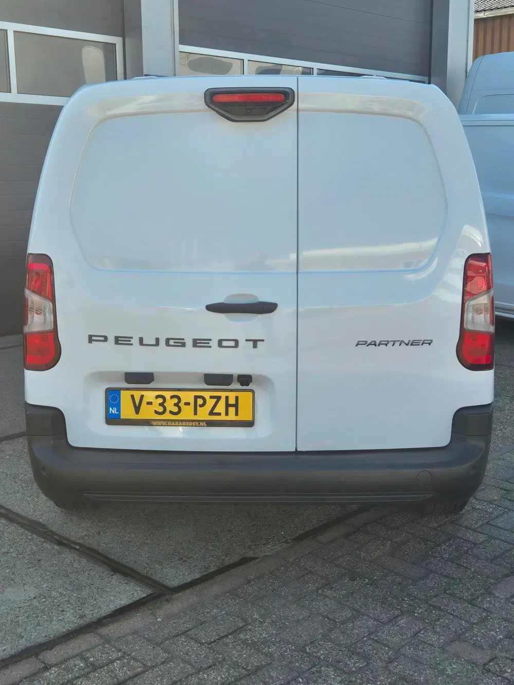 Peugeot Partner YHT2-42E0BP uit 2024, foto 3