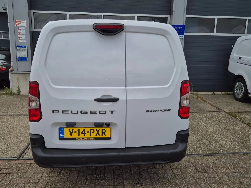 Peugeot Partner 1.5 BlueHDi 100 S&S L2 uit 2024, foto 2