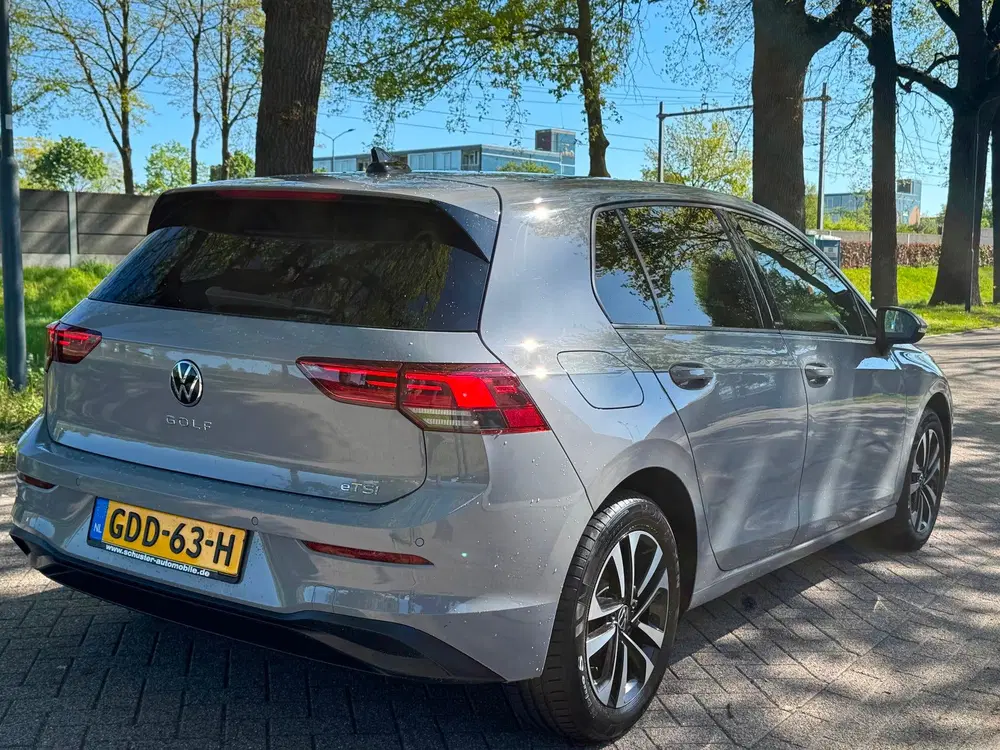Volkswagen Golf 1.5 eTSI Business 2021 DSG uit 2021, foto 12