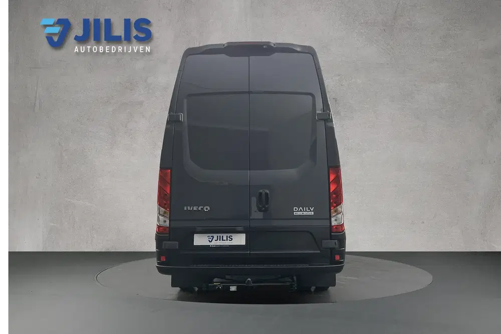 Iveco Daily 35C21 Dubbellucht uit 2020, foto 10