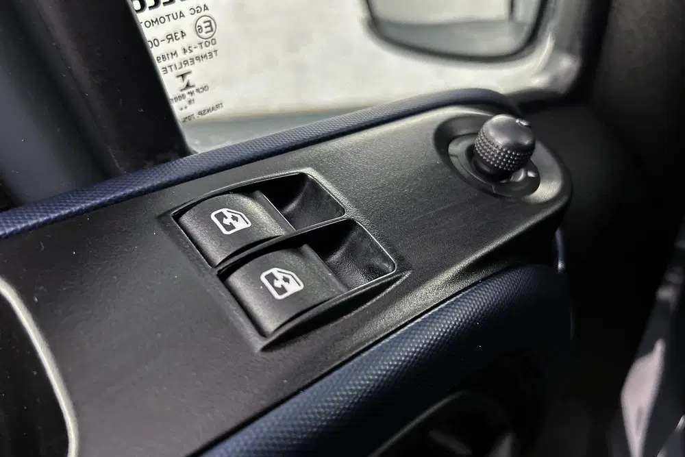 Iveco Daily 35C21 Dubbellucht uit 2020, foto 15