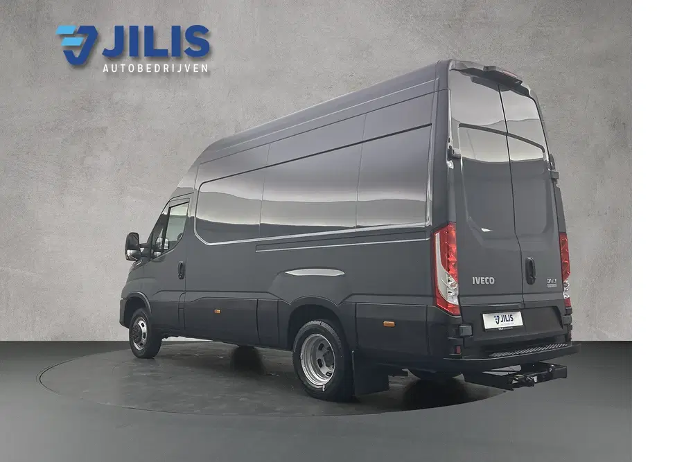 Iveco Daily 35C21 Dubbellucht uit 2020, foto 6