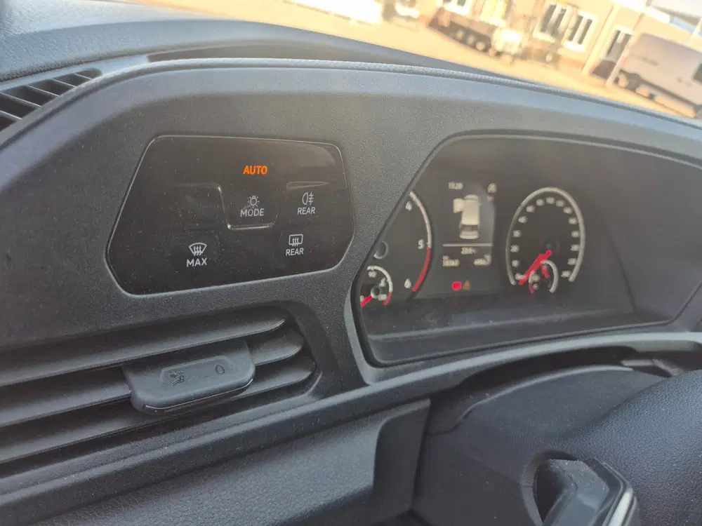 Volkswagen Caddy 2.0 TDI Trend uit 2021, foto 10
