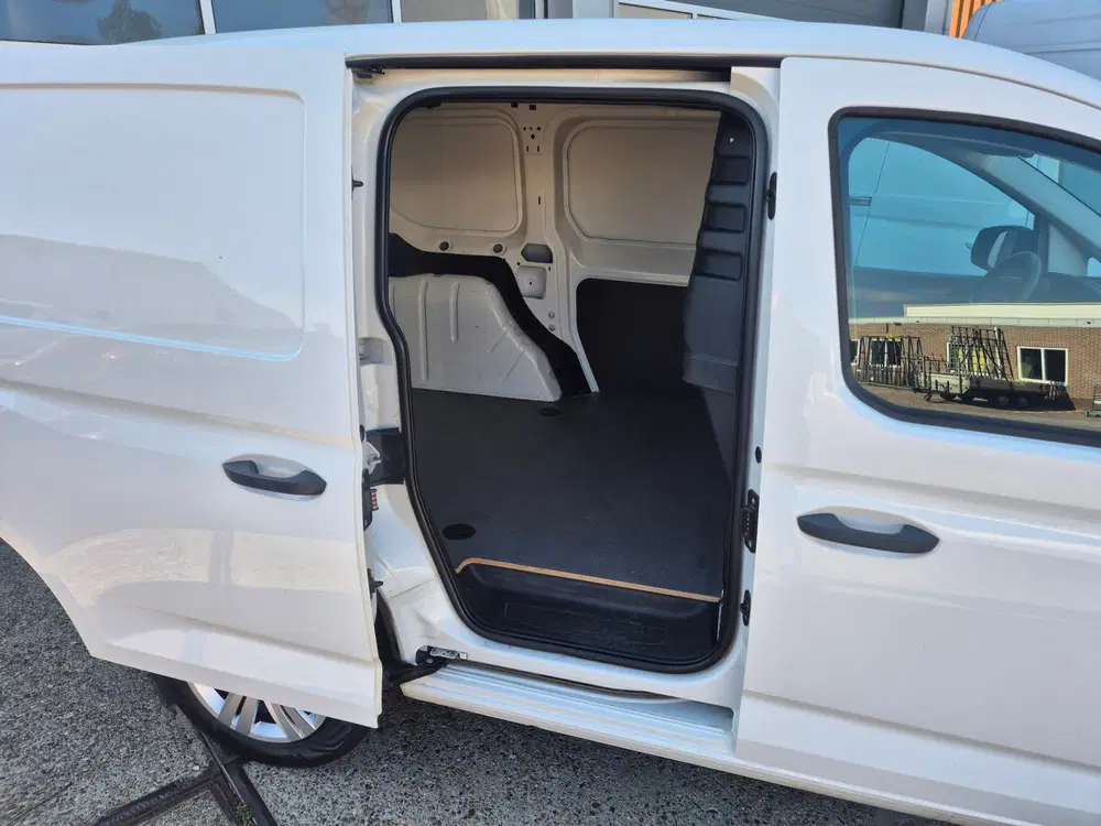 Volkswagen Caddy 2.0 TDI Trend uit 2021, foto 8