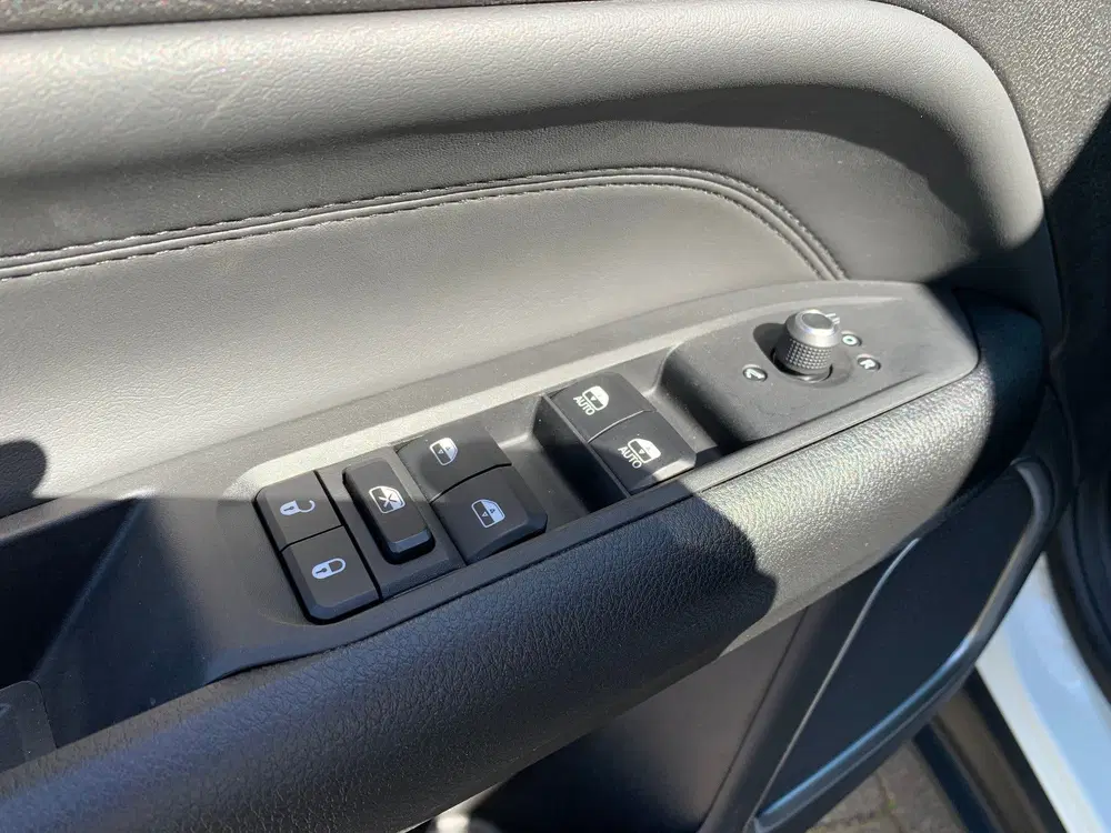 Jeep Compass 4xe 240 Plug-in Hybrid Trailhawk uit 2024, foto 9