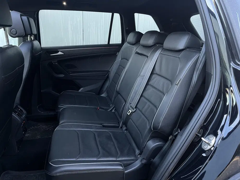 Volkswagen Tiguan Allspace 2.0 TSI 4Motion Highline R-Line 7 uit 2022, foto 5
