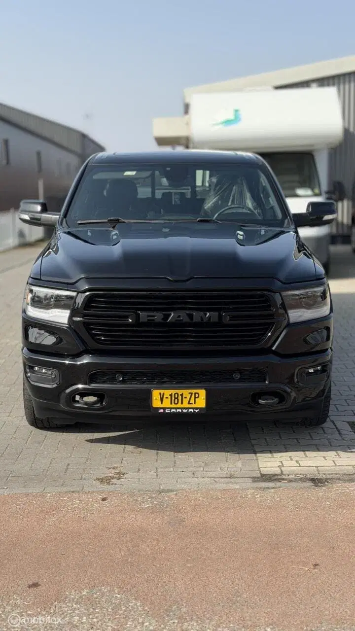 Dodge RAM 4X4 5.7 V8 4x4 Crew Cab LPG NIEUW MODEL uit 2019