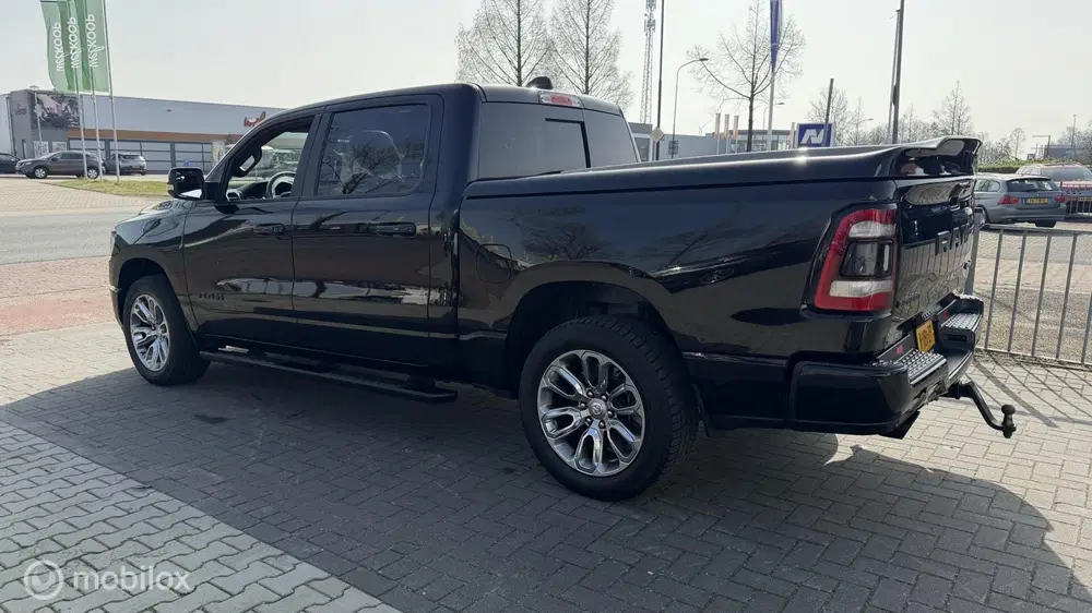 Dodge RAM 4X4 5.7 V8 4x4 Crew Cab LPG NIEUW MODEL uit 2019, foto 5