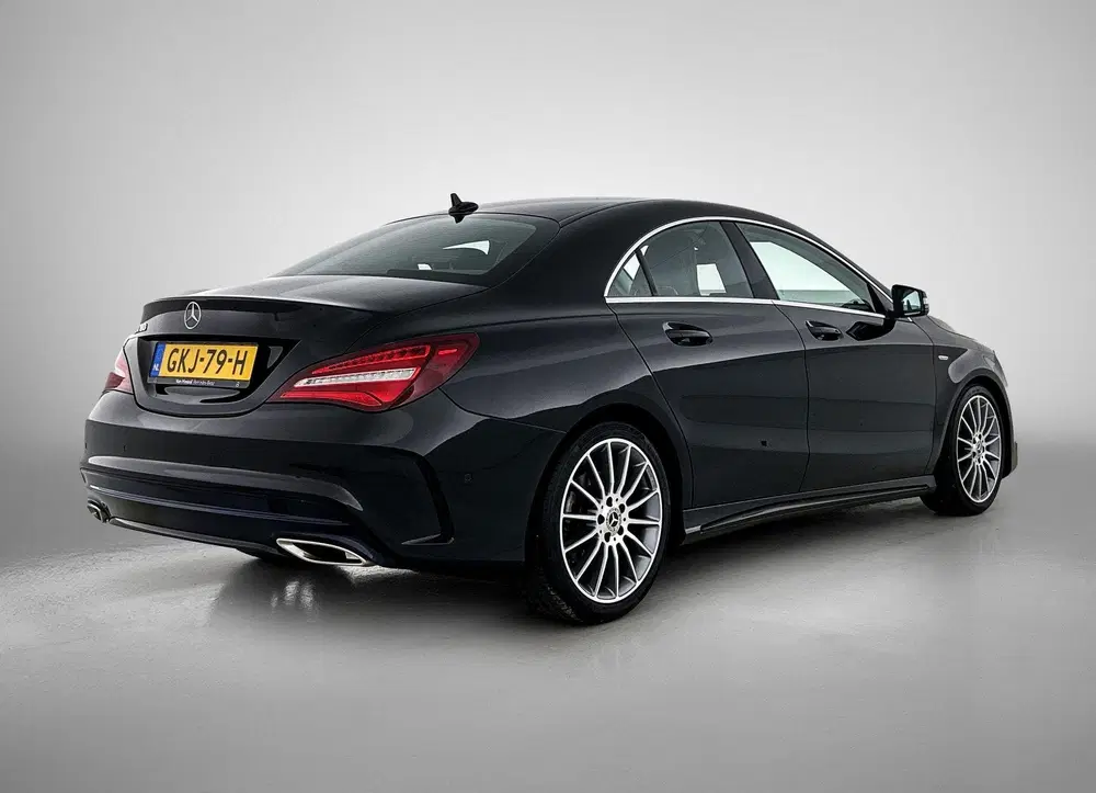 Mercedes-Benz CLA 180 Business Solution AMG Upgrade E uit 2019, foto 4
