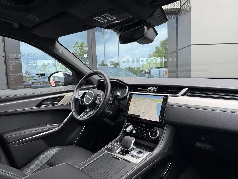 Jaguar F-Pace P400e PHEV R-Dynamic S uit 2022, foto 11