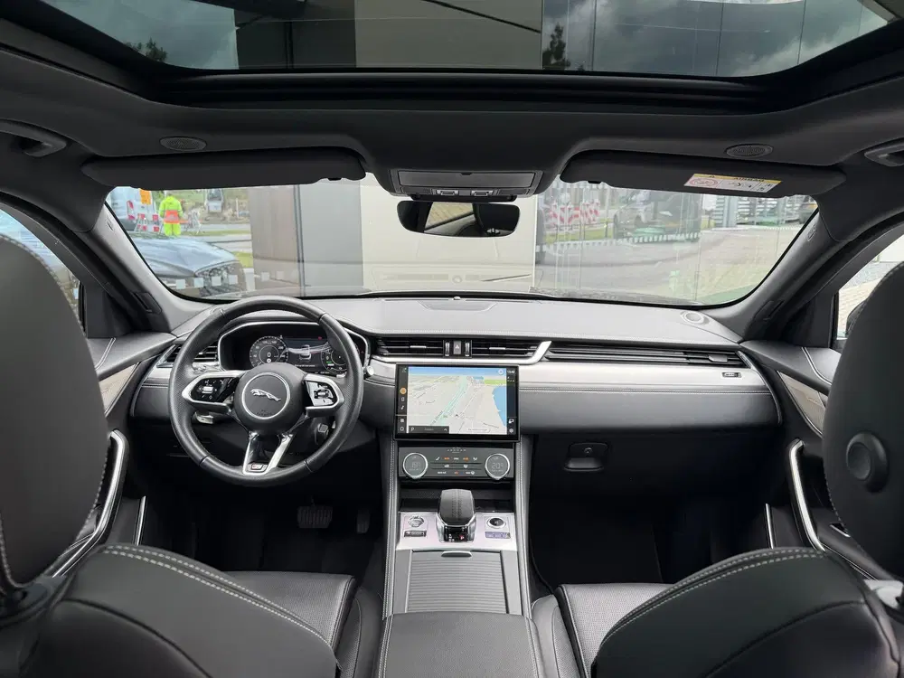 Jaguar F-Pace P400e PHEV R-Dynamic S uit 2022, foto 14