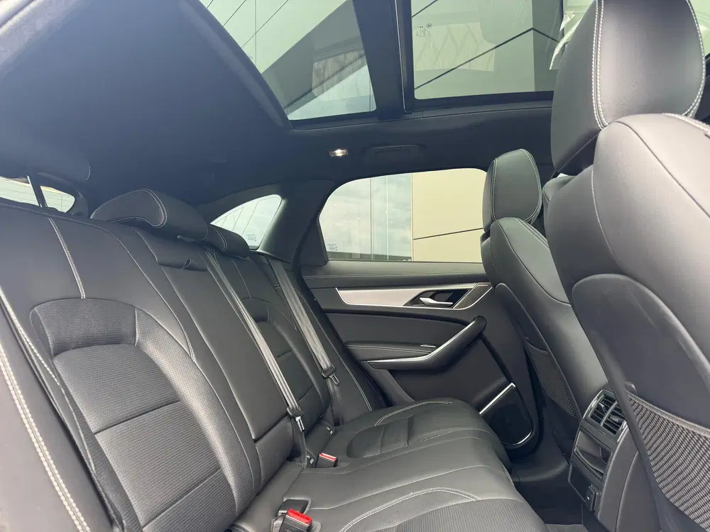 Jaguar F-Pace P400e PHEV R-Dynamic S uit 2022, foto 15