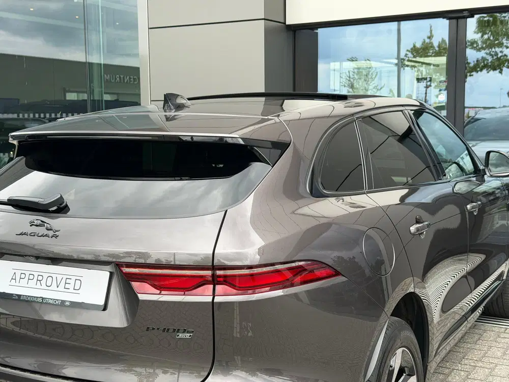 Jaguar F-Pace P400e PHEV R-Dynamic S uit 2022, foto 9