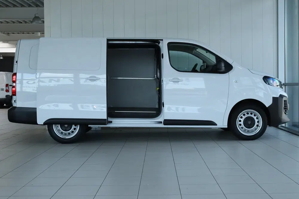 Peugeot Expert 2.0 BlueHDi 145 S&S L3 uit 2024, foto 12