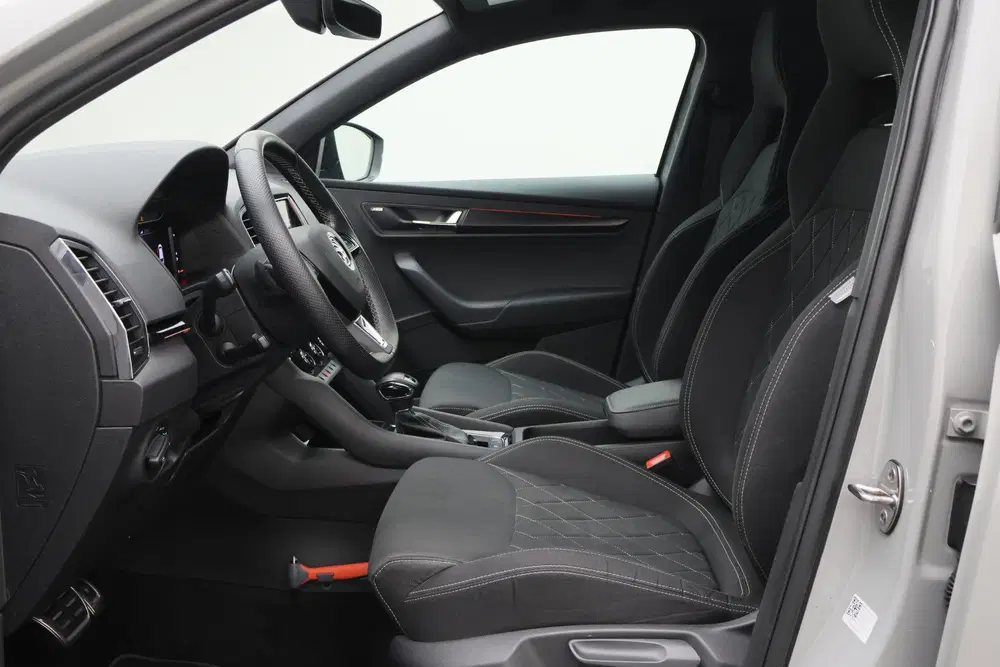 Skoda Karoq 1.5 TSI ACT Sportline Business Camera uit 2020, foto 10