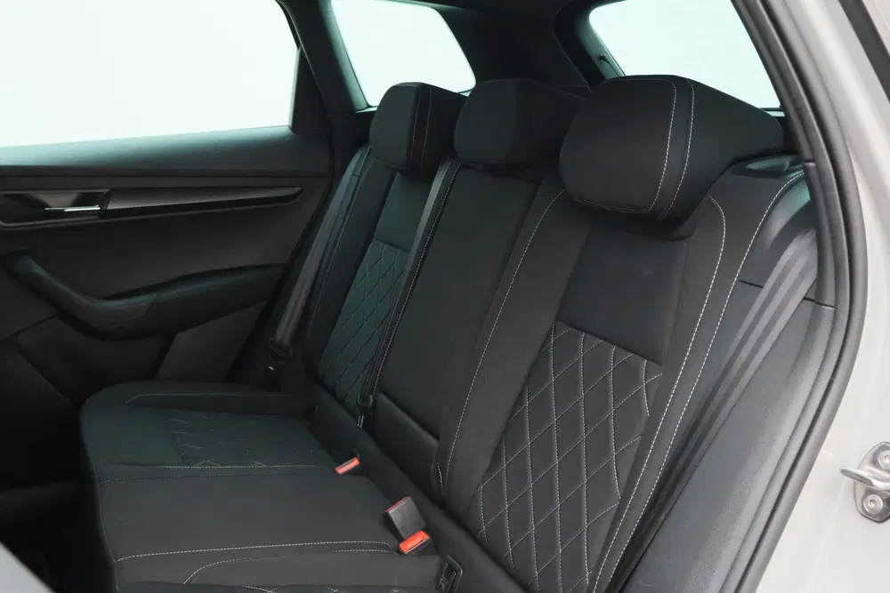 Skoda Karoq 1.5 TSI ACT Sportline Business Camera uit 2020, foto 11
