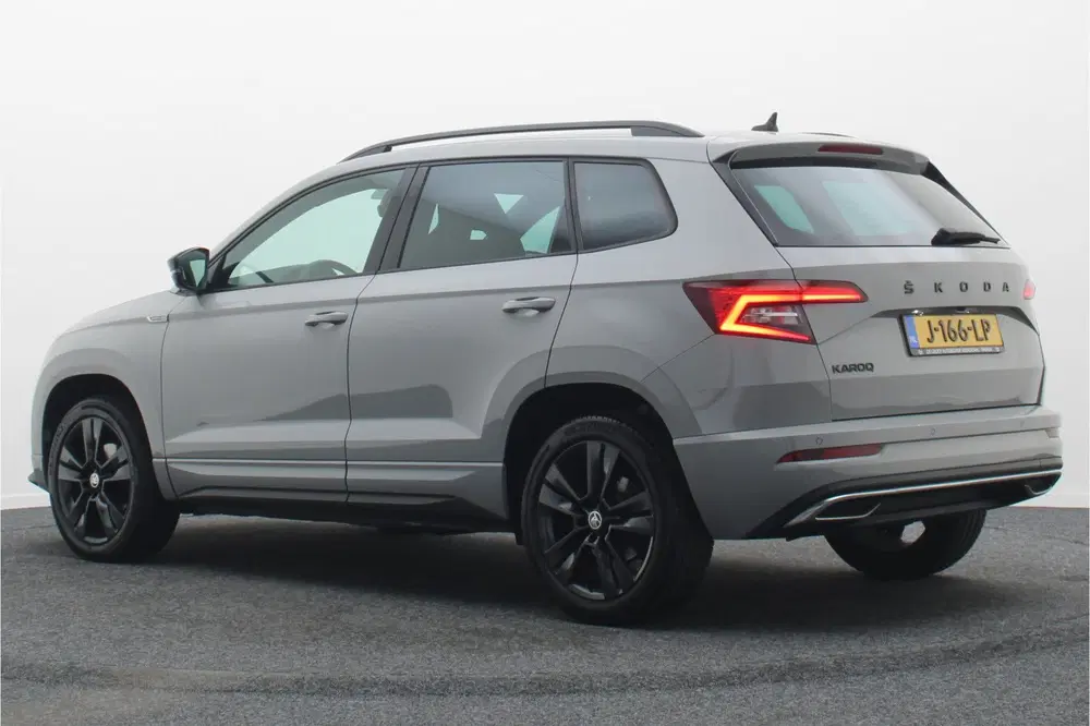 Skoda Karoq 1.5 TSI ACT Sportline Business Camera uit 2020, foto 3