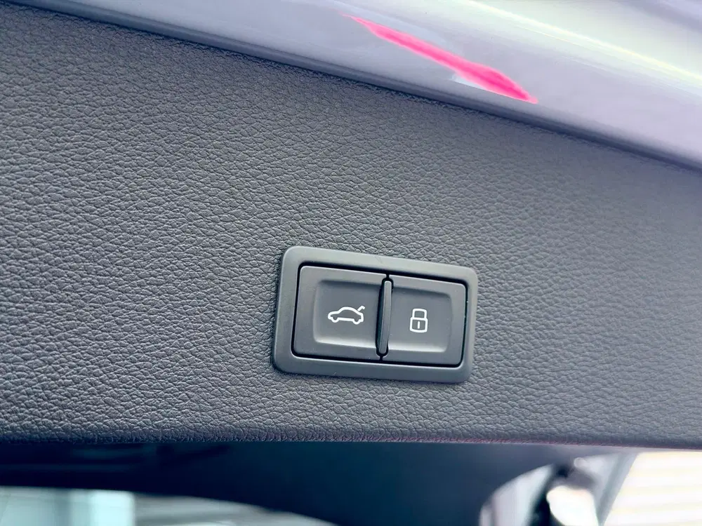 Audi Q2 35 TFSI S Edition Pano uit 2023, foto 9