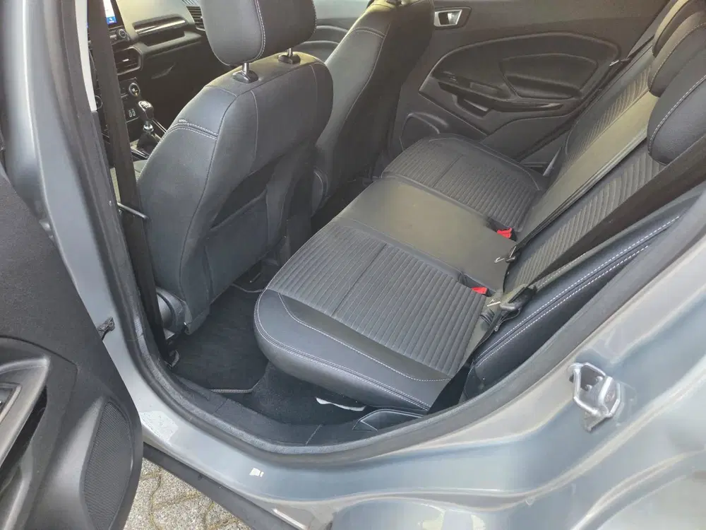 Ford EcoSport 1.0 EcoBoost Titanium uit 2020, foto 13