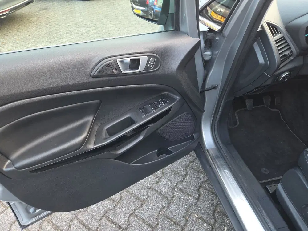 Ford EcoSport 1.0 EcoBoost Titanium uit 2020, foto 7