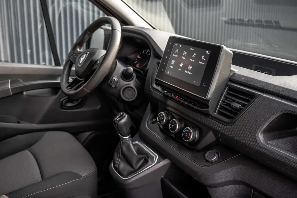 Renault Trafic 2.0 dCi 150 L2H1 uit 2022, foto 2