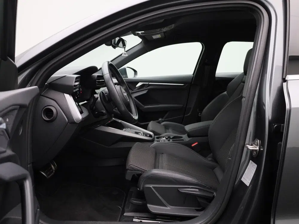Audi A3 30 TFSI S edition 110 PK uit 2023, foto 13