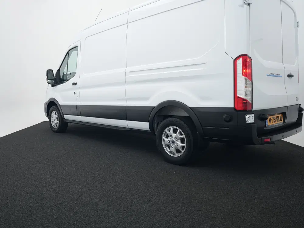 Ford Transit 350 L3H2 Trend 68 kWh uit 2024, foto 3