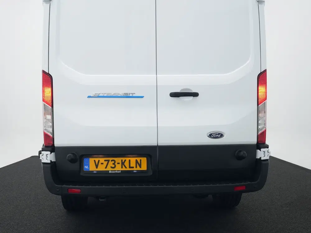Ford Transit 350 L3H2 Trend 68 kWh uit 2024, foto 4