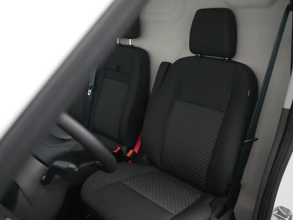 Ford Transit 350 L3H2 Trend 68 kWh uit 2024, foto 9