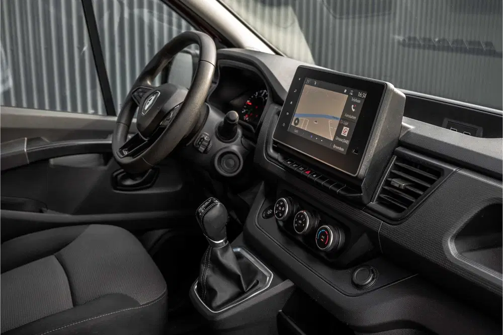 Renault Trafic 2.0 dCi 150 L2H1 uit 2023, foto 2
