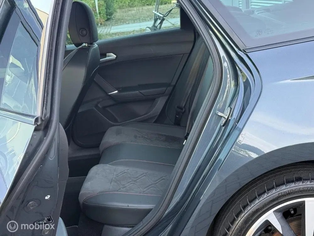 SEAT Leon Leon 1.4 TSI eHybrid PHEV FR uit 2021, foto 15