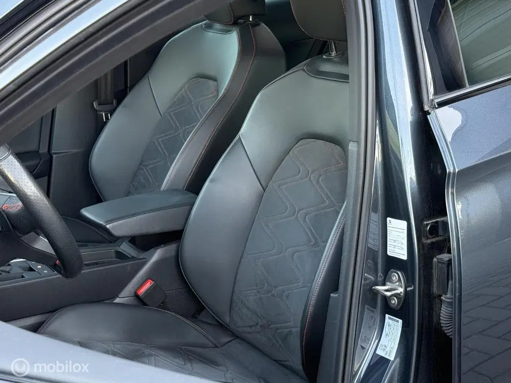 SEAT Leon Leon 1.4 TSI eHybrid PHEV FR uit 2021, foto 8